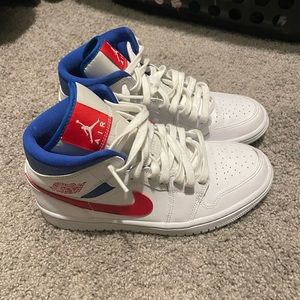 Womens air jordan 1 mid ‘USA’ size 8